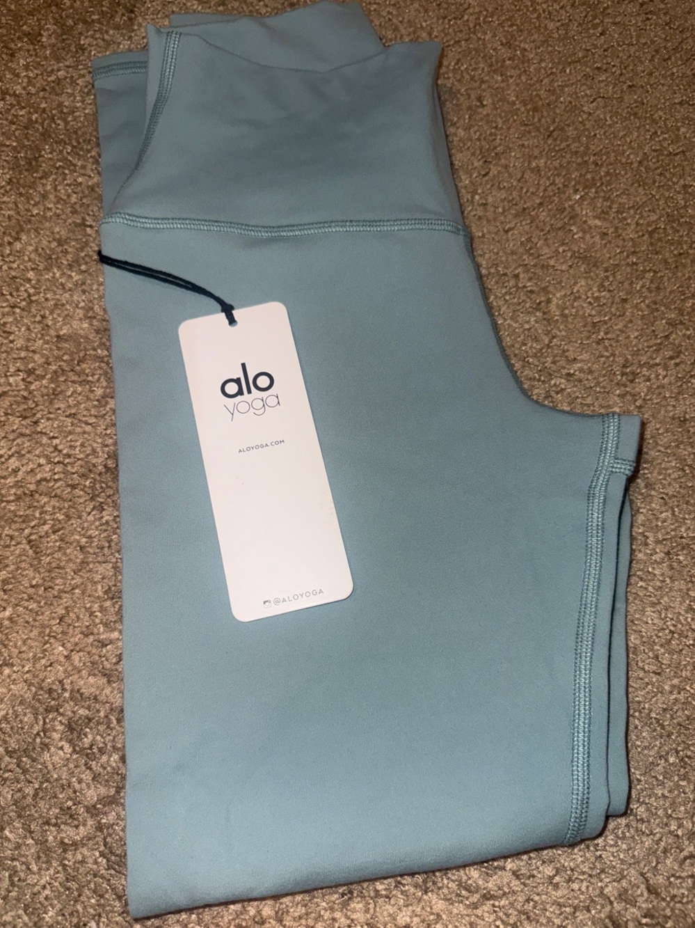 Alo Yoga NWT 7/8 High Waist Airbrush Leggings Soft Seagrass small